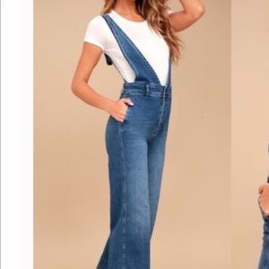 NWOT Free People A-Line Medium Wash Overalls - super cute! Size 6